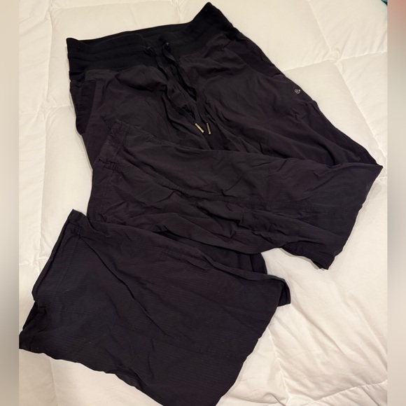 Lululemon Dance Studio Pants, size 6 - Picture 2 of 8